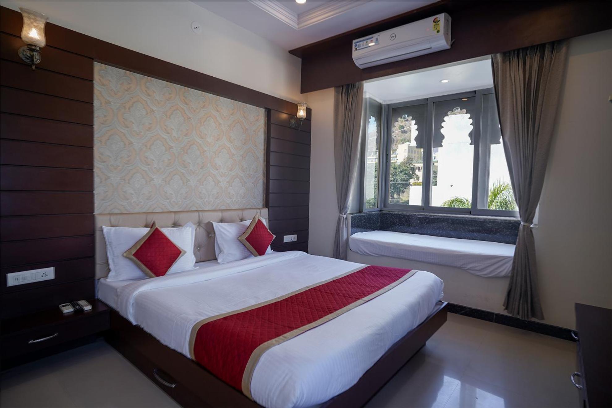Tiger'S Trail Hotel & Food Court Kumbhalgarh Exterior photo